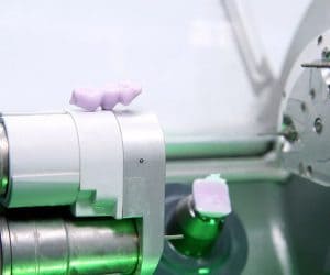 Медентис имплантация зубов цифровая стоматология в Казани