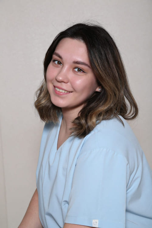 Медентис Дениза врач-гигиенист